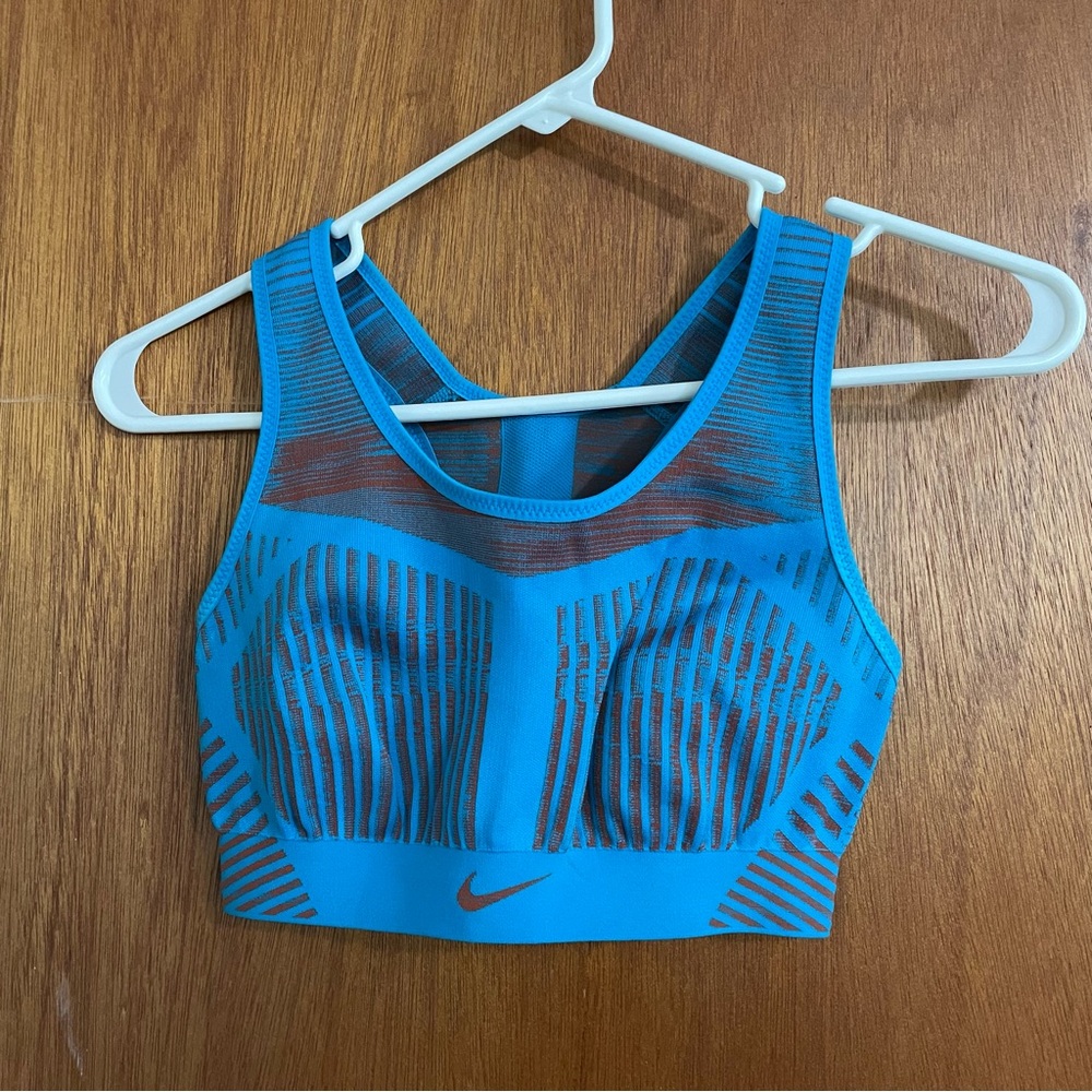 Nike woman’s‎ sports bra blue orange size small